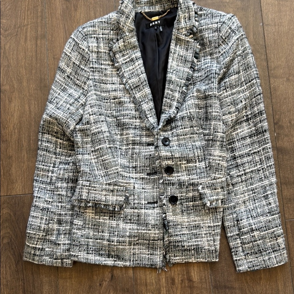 Woman’s Pre-Owned DKNY Black and White Tweed Blazer Size 10  Very Good Condition